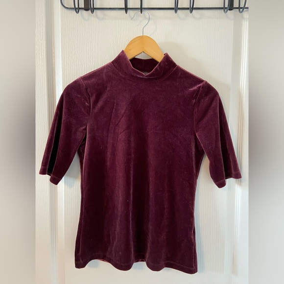 Banana Republic Burgundy Velvet Top - Picture 2 of 5